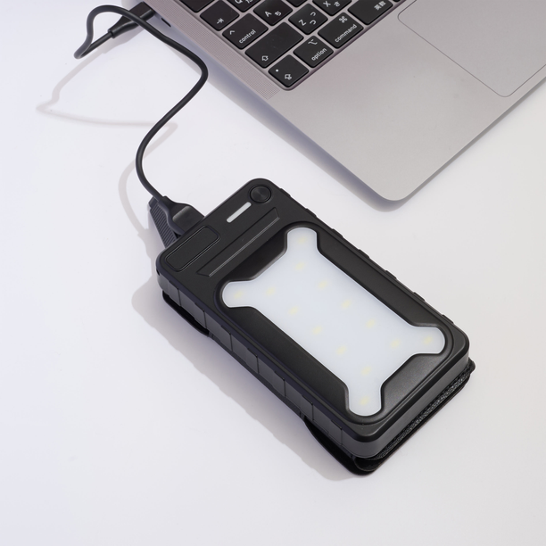 【短納期】ソーラーパネル4面搭載急速充電モバイルバッテリー10000mAh PD20W画像