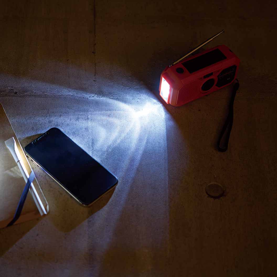 防災ラジオライト｜ノベルティ・オリジナルグッズ・記念品ならラクスル