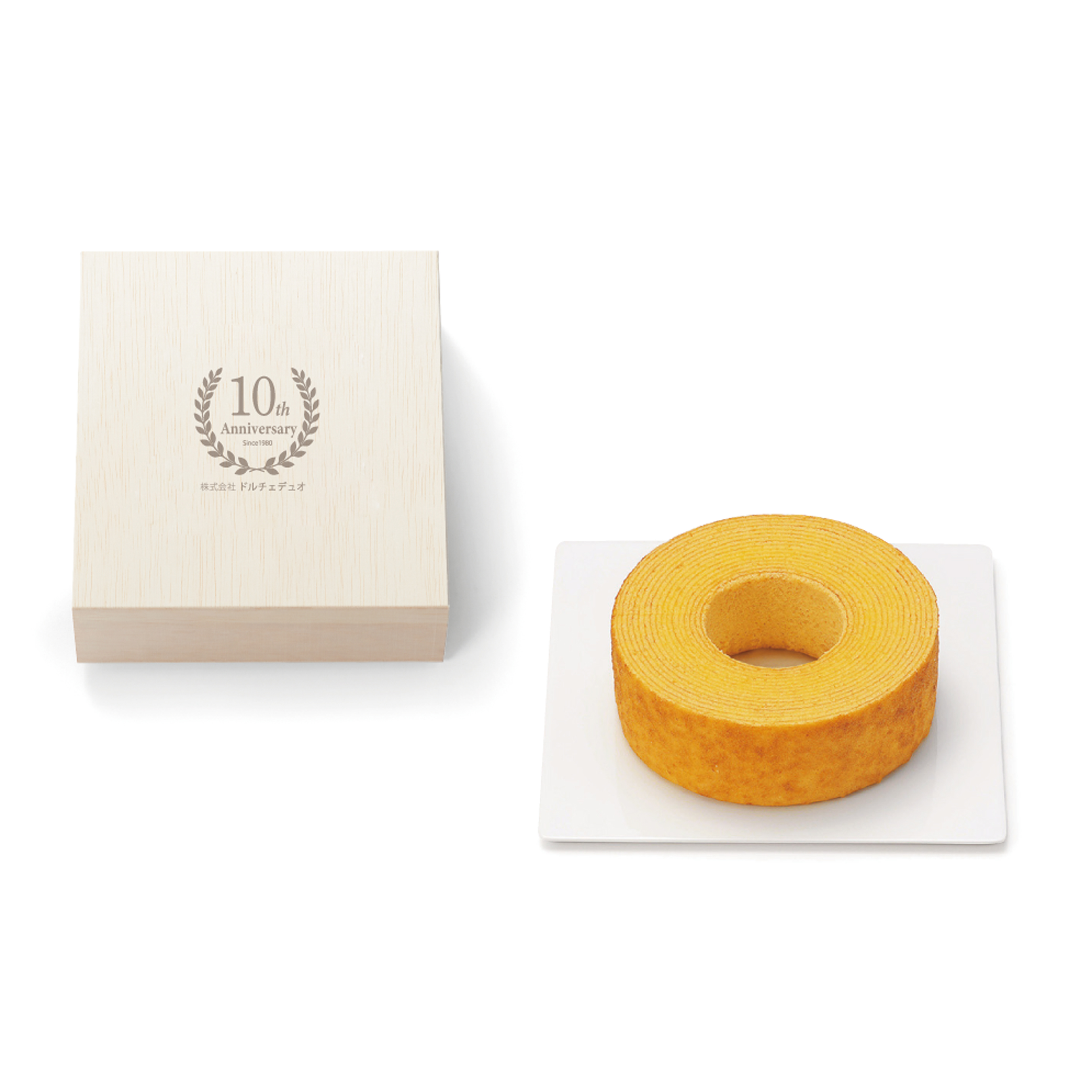 木箱入りバウムクーヘン