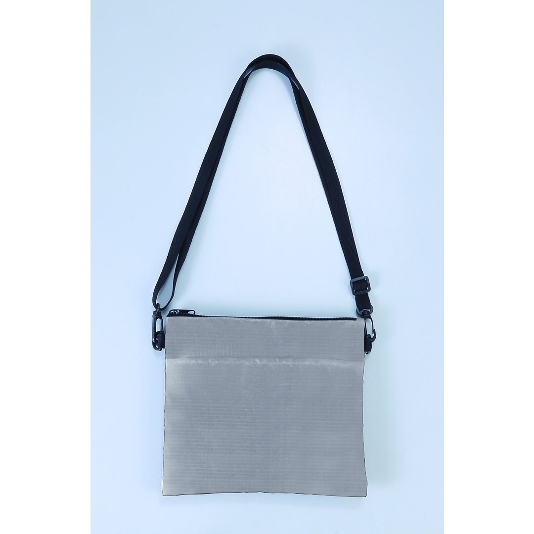 デイタフ・テントクロスポケット付きサコッシュ(撥水加工)